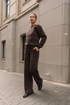 Шоколадний костюм з Світшотом і брюками палаццо