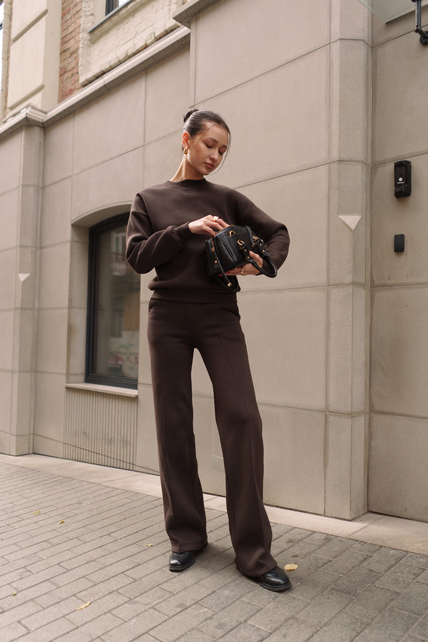Шоколадний костюм з Світшотом і брюками палаццо