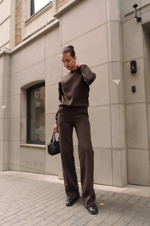 Шоколадний костюм з Світшотом і брюками палаццо