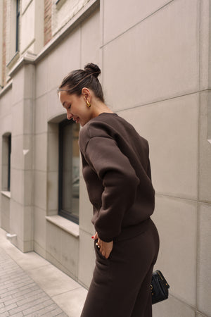 Шоколадний костюм з Світшотом і брюками палаццо