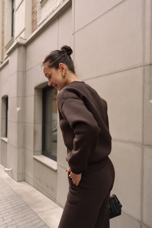 Шоколадний костюм з Світшотом і брюками палаццо