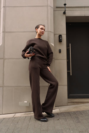 Шоколадний костюм з Світшотом і брюками палаццо