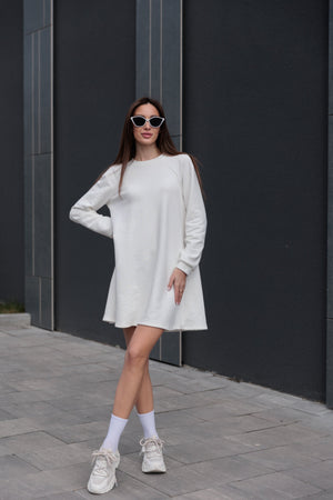 Молочна сукня міні Sofi з довгим рукавом