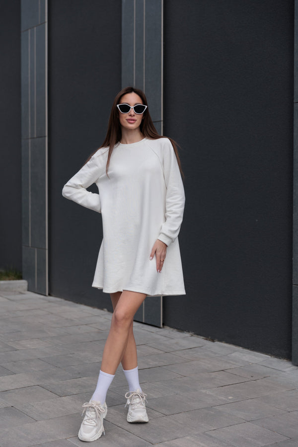 Молочна сукня міні Sofi з довгим рукавом